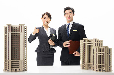 專(zhuān)業(yè)形象，信任之基 房產(chǎn)經(jīng)紀(jì)人頭像在房地產(chǎn)咨詢(xún)服務(wù)中的重要性